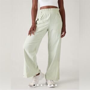 Athleta Trekkie High Rise Parachute Pant Caledon Green 2024 Size 0 Baggy Pull On